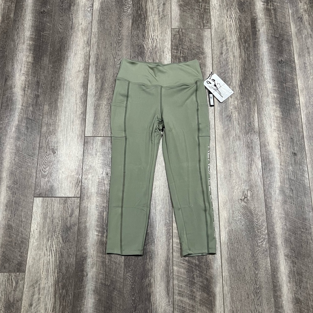 Kendall & Kylie Sage‎ Cropped Leggings